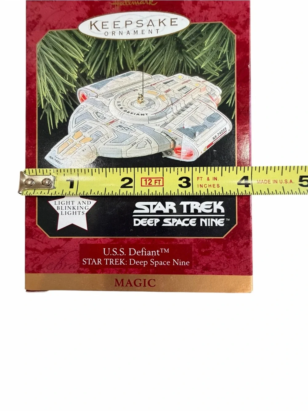 1997 Hallmark Star Trek Deep Space Nine USS Defiant Magic Light Ornament